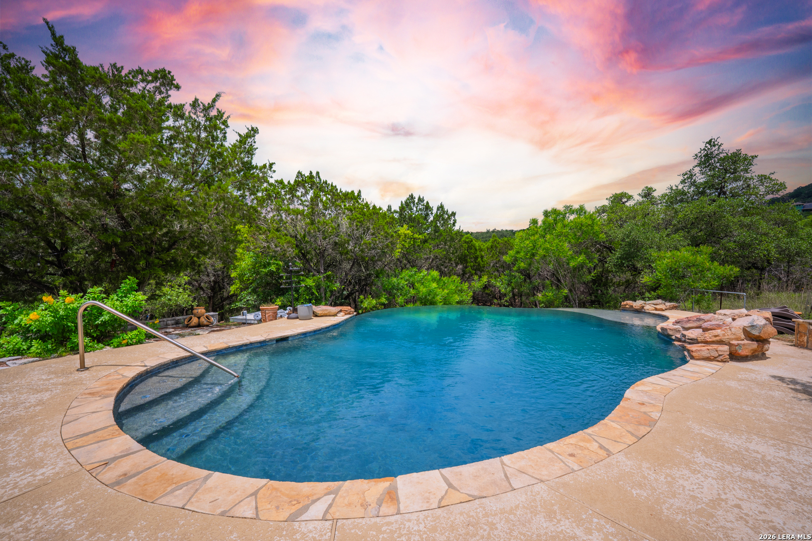 119 Private Road 1738 Mico TX 78056
