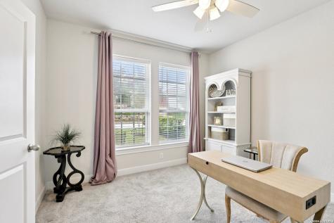25330 Donahue San Antonio TX 78255