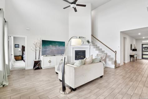 25330 Donahue San Antonio TX 78255