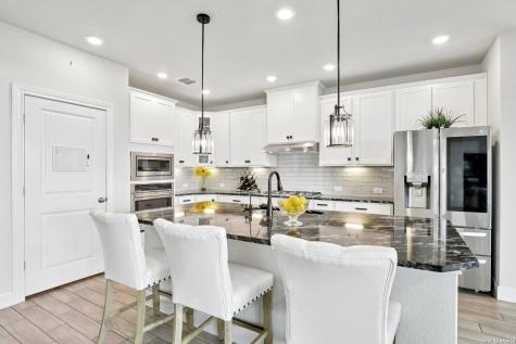 25330 Donahue San Antonio TX 78255