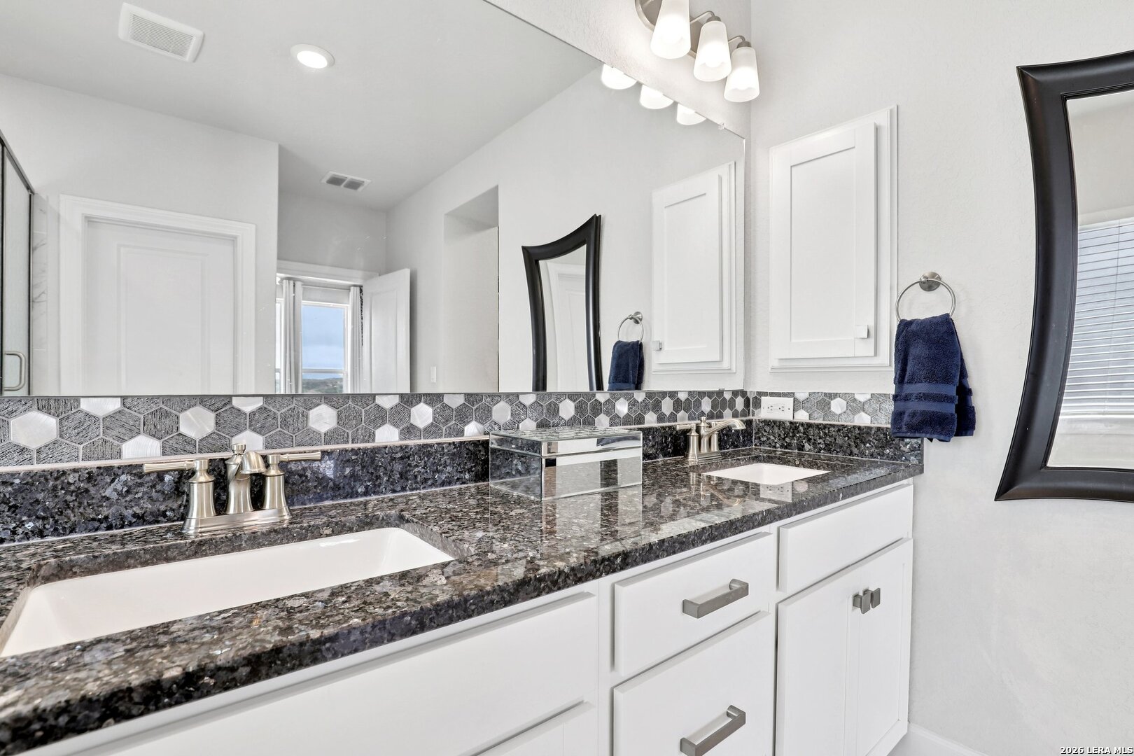 25330 Donahue San Antonio TX 78255