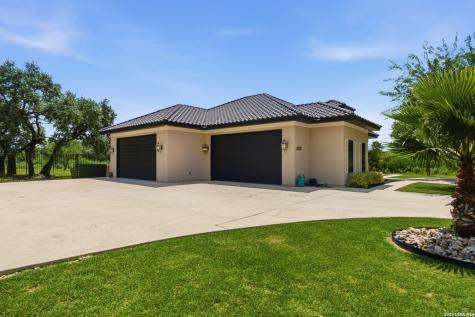 2928 Rustlers Trail San Antonio TX 78245