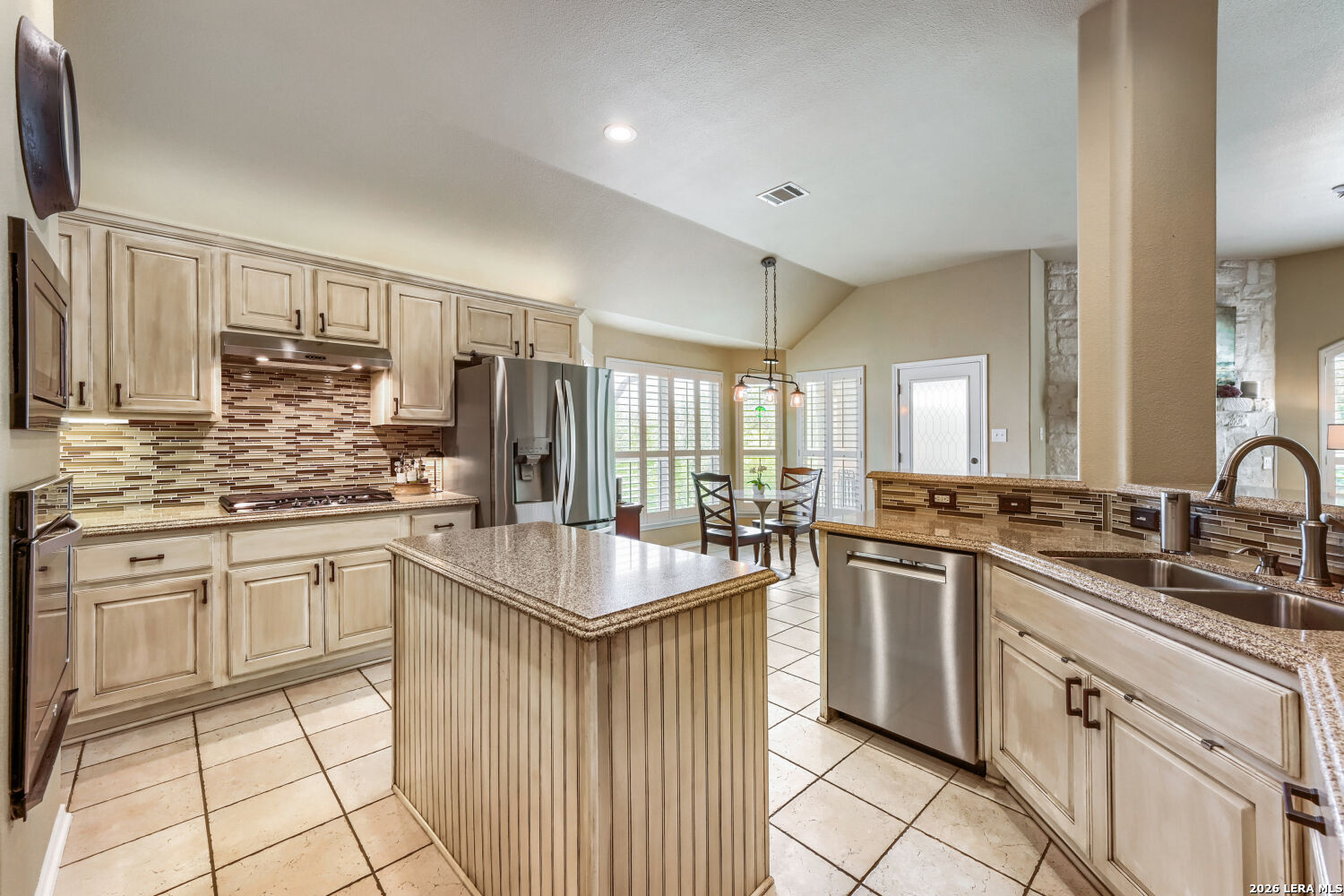 18647 Rogers Glen San Antonio TX 78258