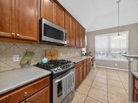 4307 James Bowie San Antonio TX 78253