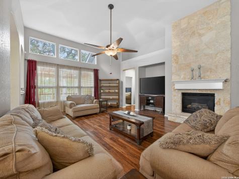 4307 James Bowie San Antonio TX 78253