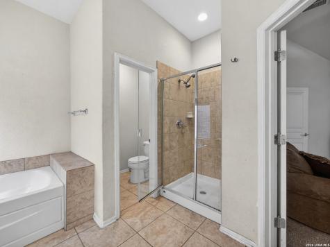 4307 James Bowie San Antonio TX 78253