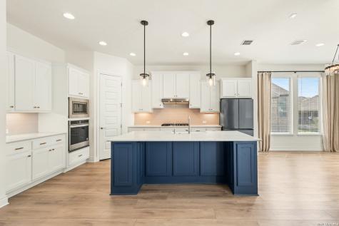 214 Vizcaya Boerne TX 78006