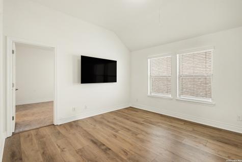 214 Vizcaya Boerne TX 78006
