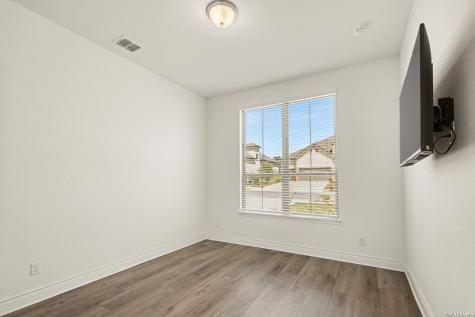 214 Vizcaya Boerne TX 78006