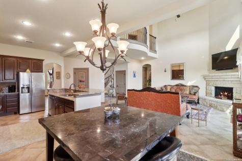 8811 Monarchy Row San Antonio TX 78255
