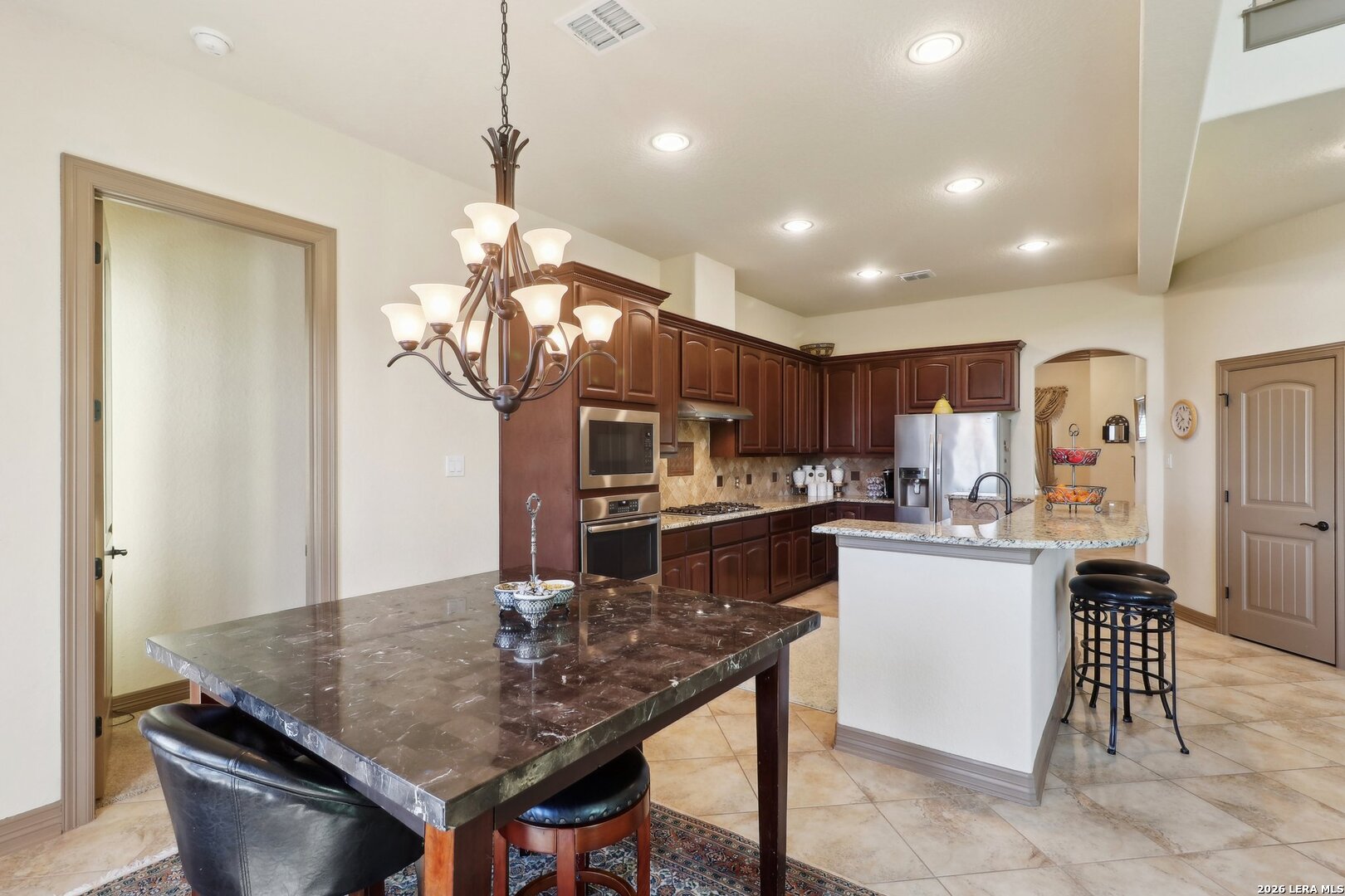 8811 Monarchy Row San Antonio TX 78255