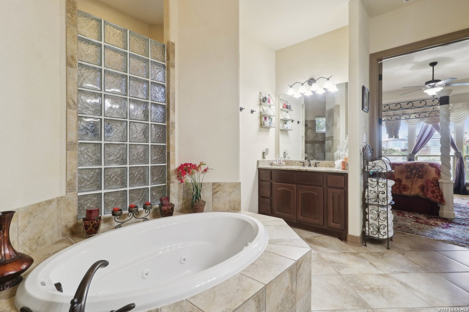 8811 Monarchy Row San Antonio TX 78255