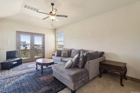 8811 Monarchy Row San Antonio TX 78255