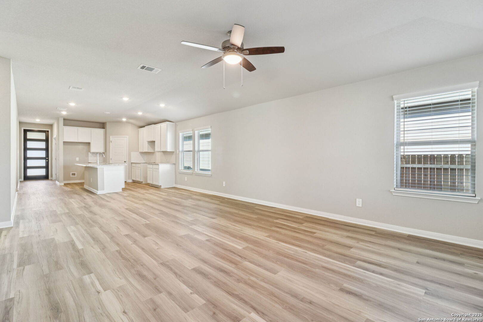 9619 Grand Via Boulevard Converse TX 78109