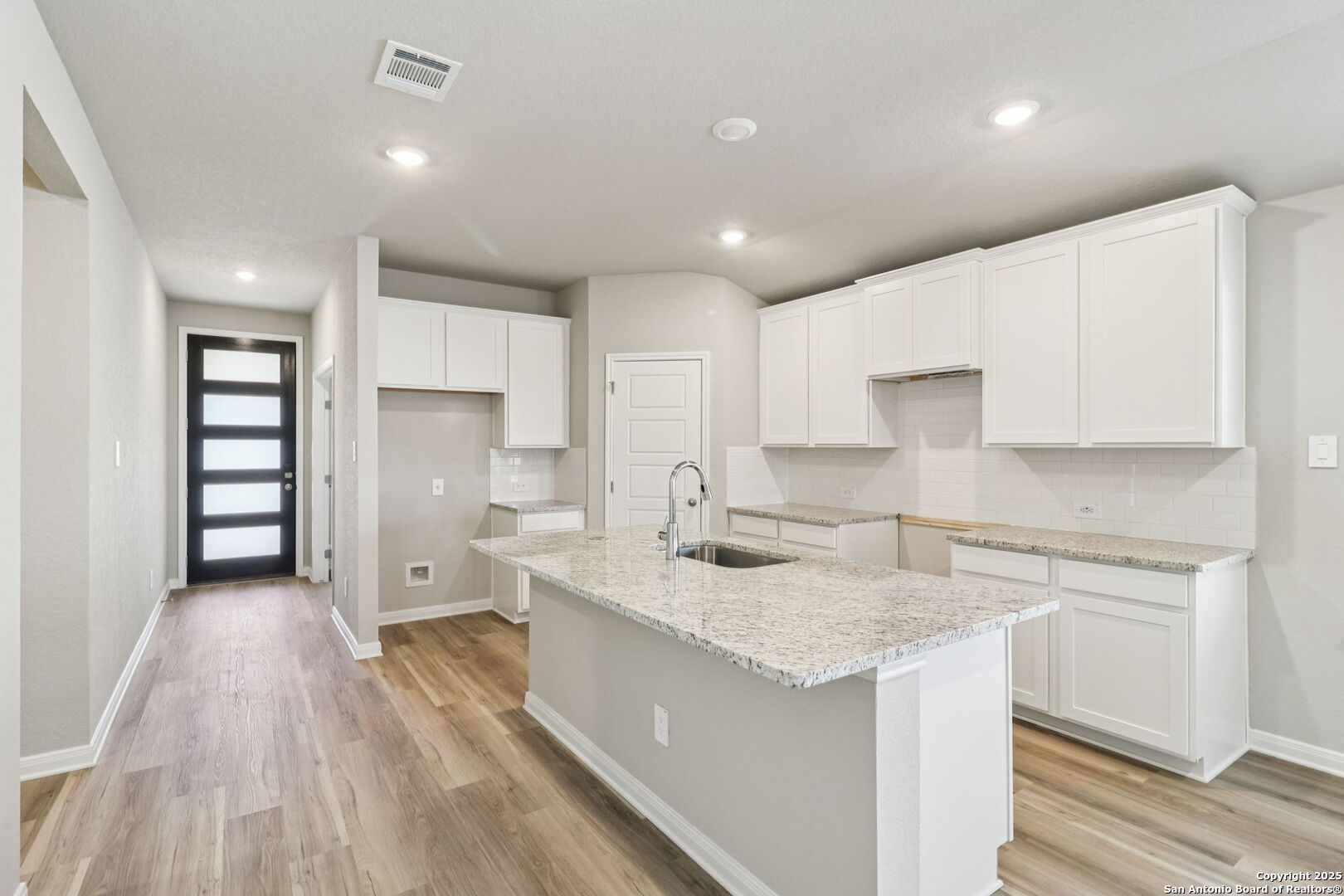9619 Grand Via Boulevard Converse TX 78109