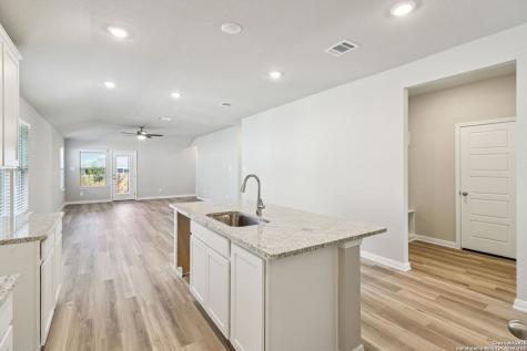 9619 Grand Via Boulevard Converse TX 78109