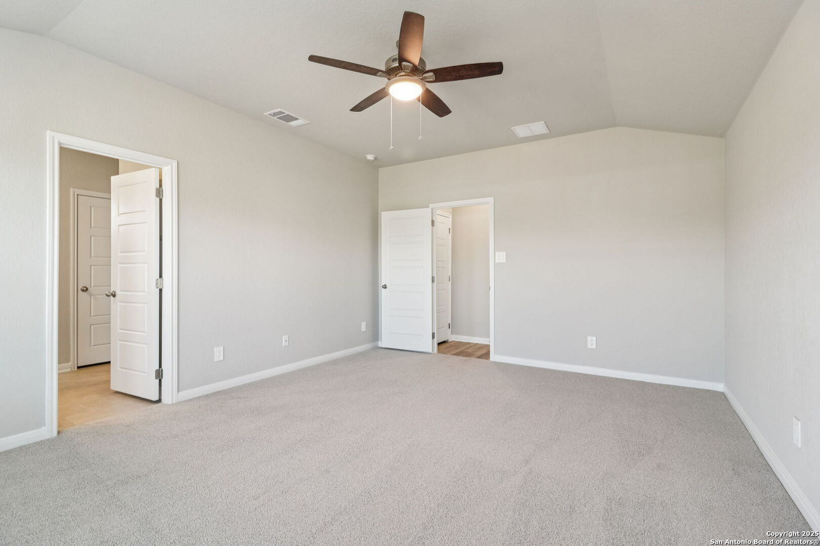 9619 Grand Via Boulevard Converse TX 78109