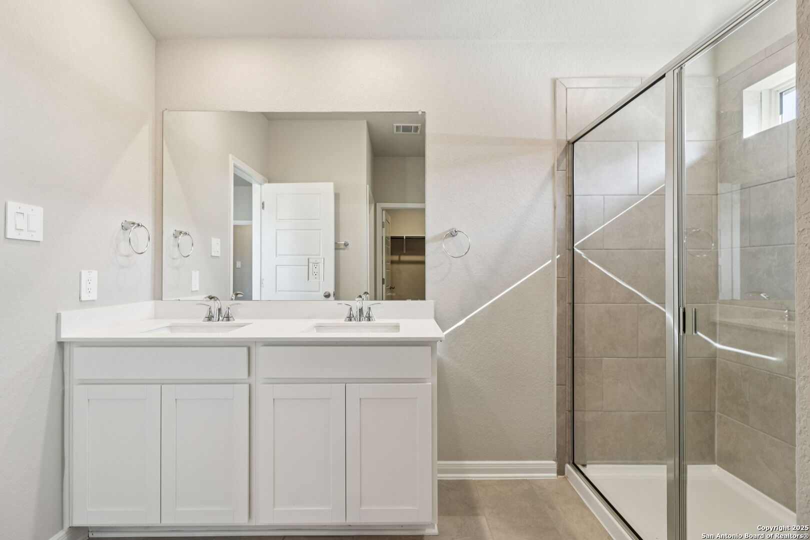 9619 Grand Via Boulevard Converse TX 78109