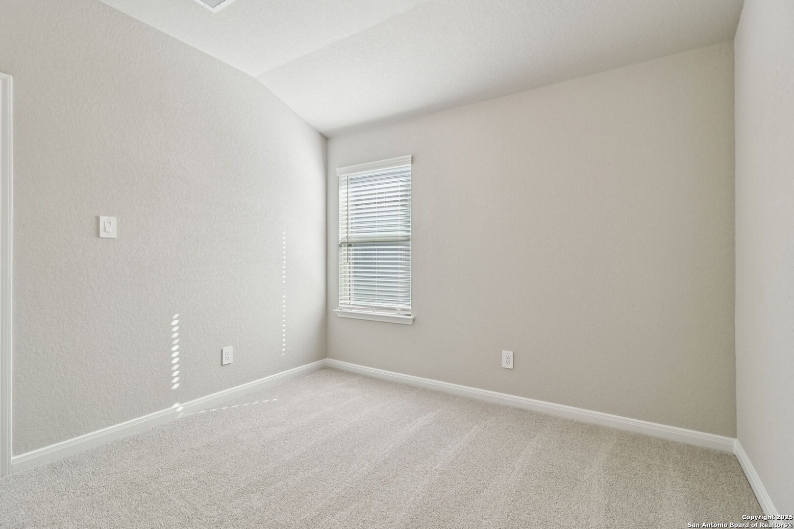 9619 Grand Via Boulevard Converse TX 78109