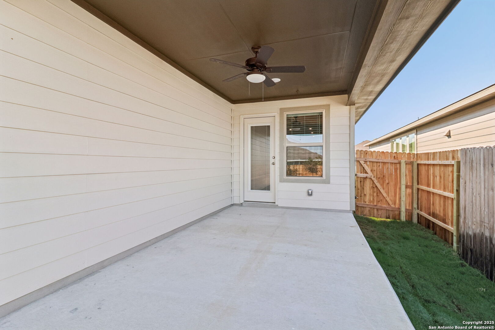 9619 Grand Via Boulevard Converse TX 78109