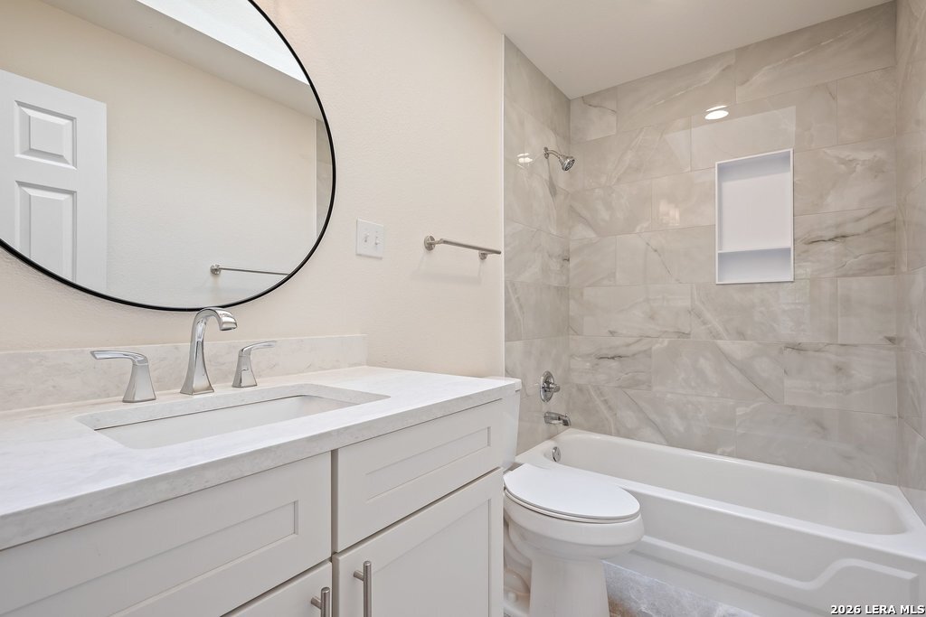 2255 Fawn Mist San Antonio TX 78248