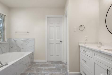 2255 Fawn Mist San Antonio TX 78248