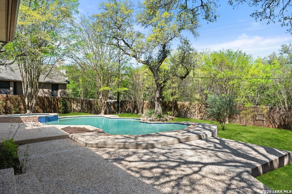 2255 Fawn Mist San Antonio TX 78248