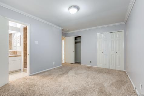 10602 Lands Run San Antonio TX 78230