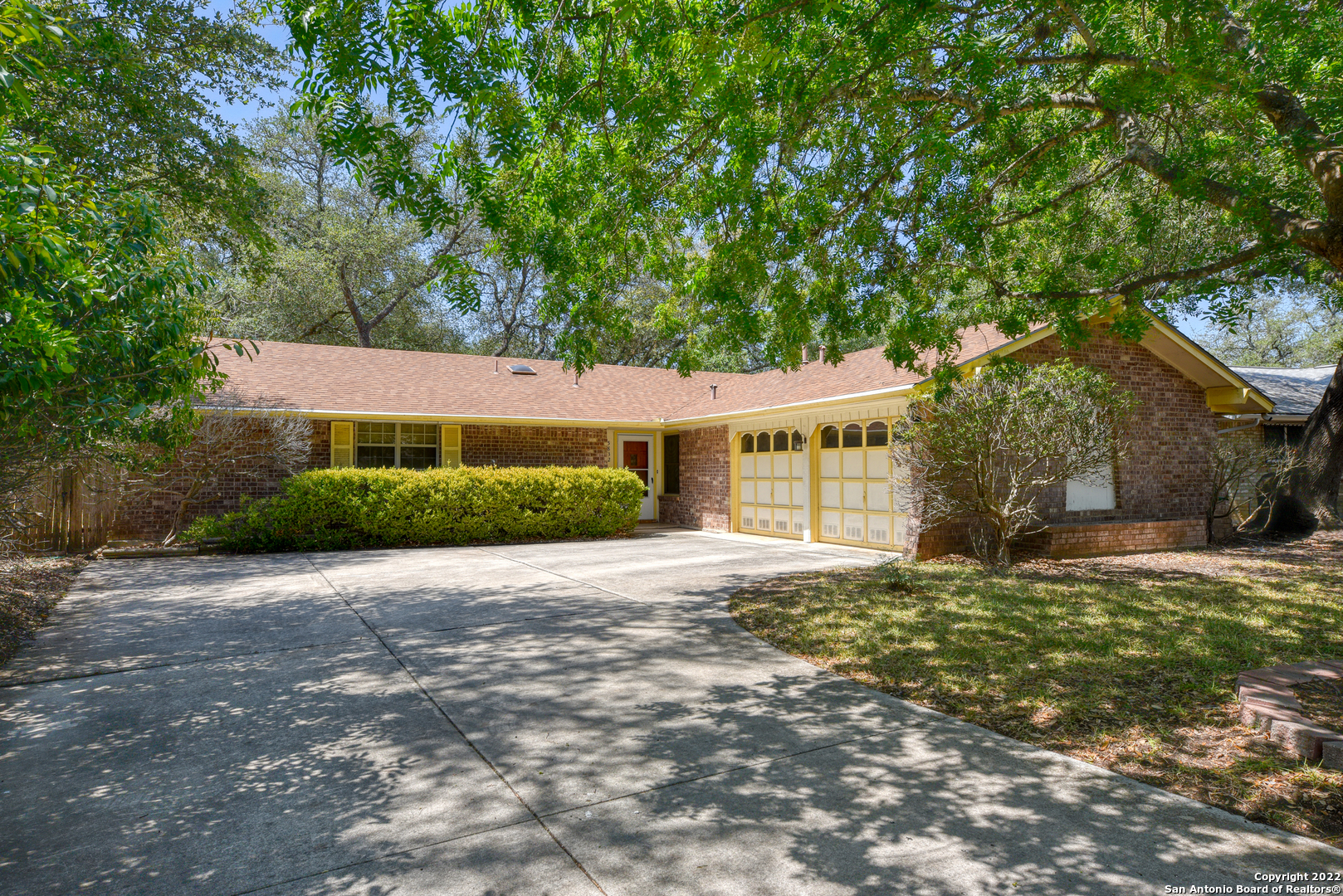 5832 Dean Martin Street San Antonio TX 78240