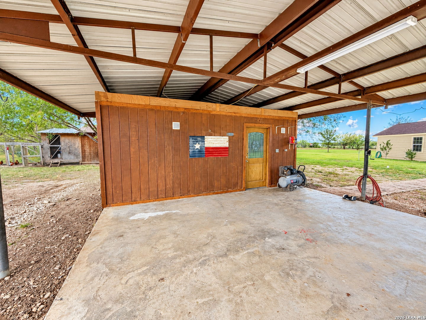 5476 W Us Highway 90 Uvalde TX 78801
