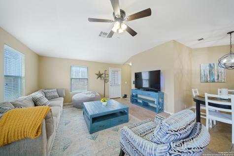 6108 Black Butte Schertz TX 78108