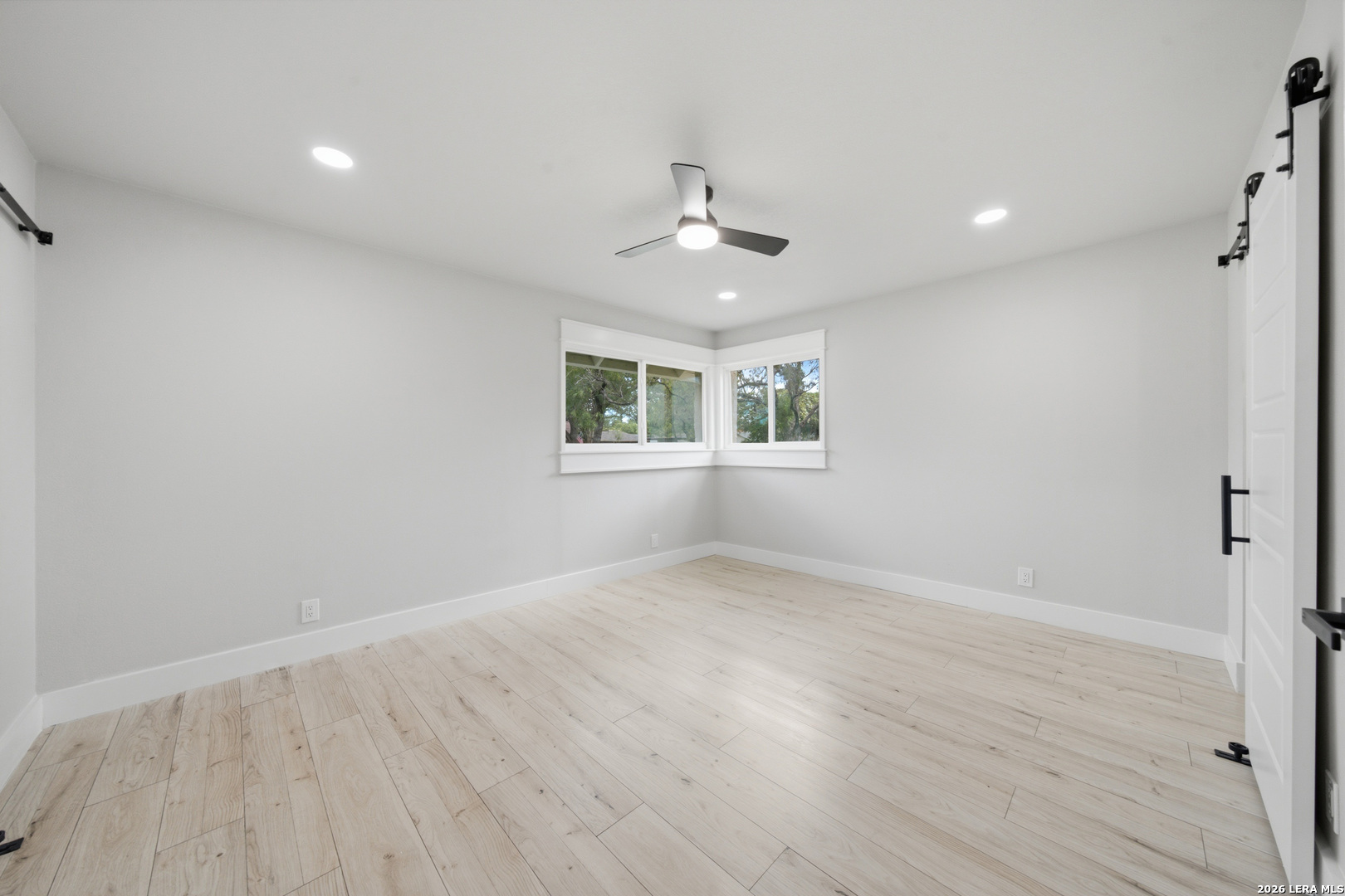 118 S Gardenview Castle Hills TX 78213