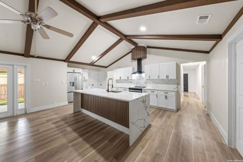 5914 Forest Mill San Antonio TX 78240