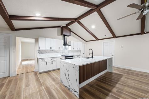 5914 Forest Mill San Antonio TX 78240