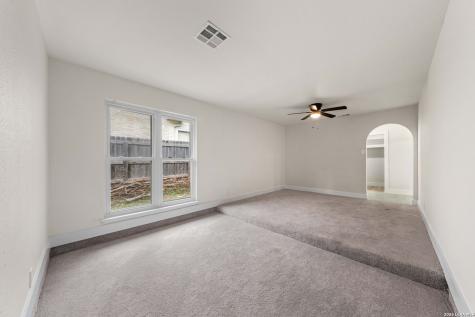5914 Forest Mill San Antonio TX 78240