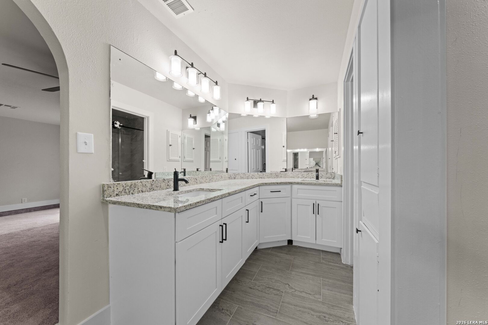 5914 Forest Mill San Antonio TX 78240