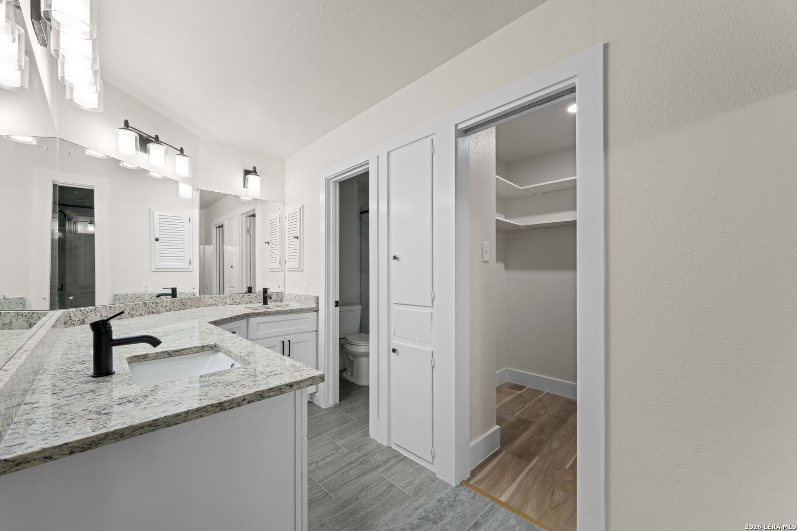 5914 Forest Mill San Antonio TX 78240