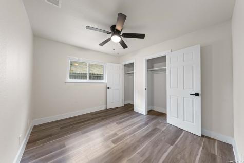 5914 Forest Mill San Antonio TX 78240