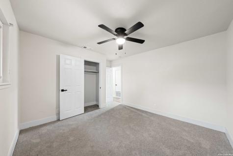 5914 Forest Mill San Antonio TX 78240