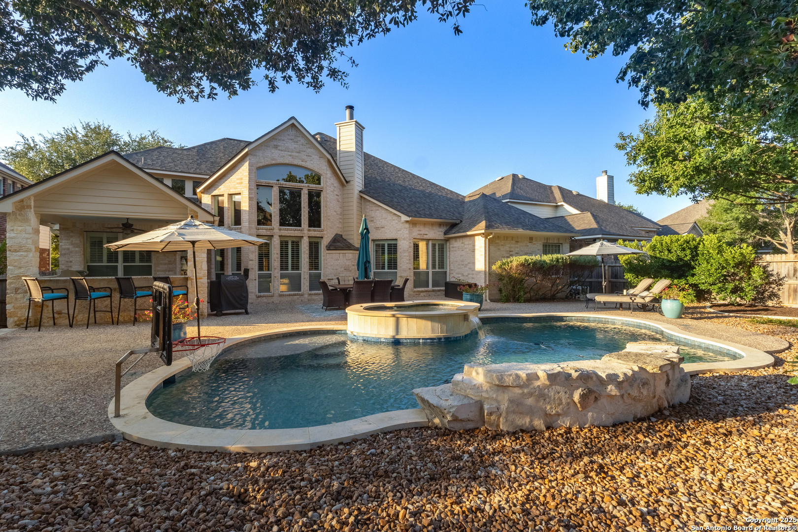 913 Desert Bluff San Antonio TX 78258