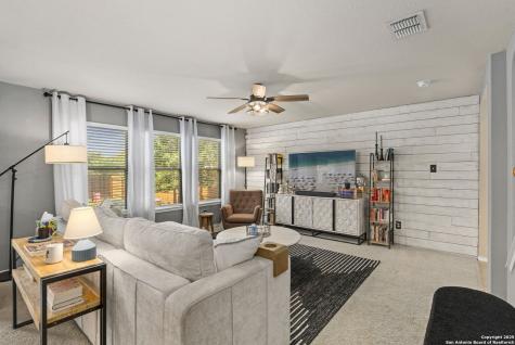 10822 Buckskin Spur San Antonio TX 78254