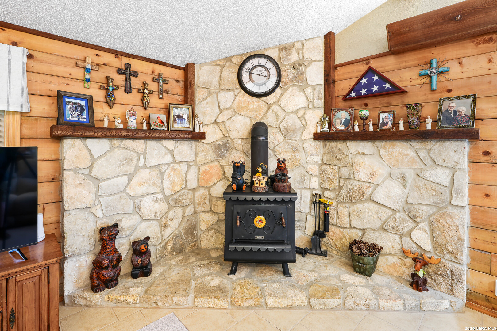 715 Old Orchard Bandera TX 78003