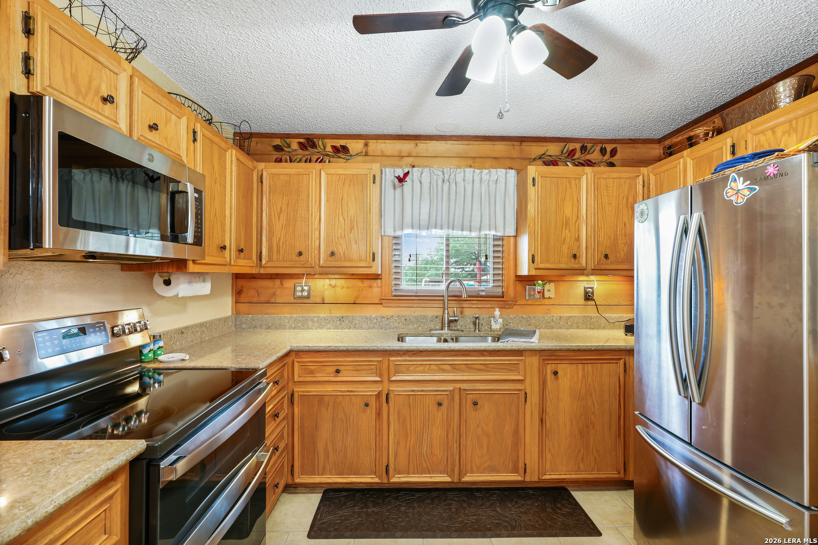 715 Old Orchard Bandera TX 78003