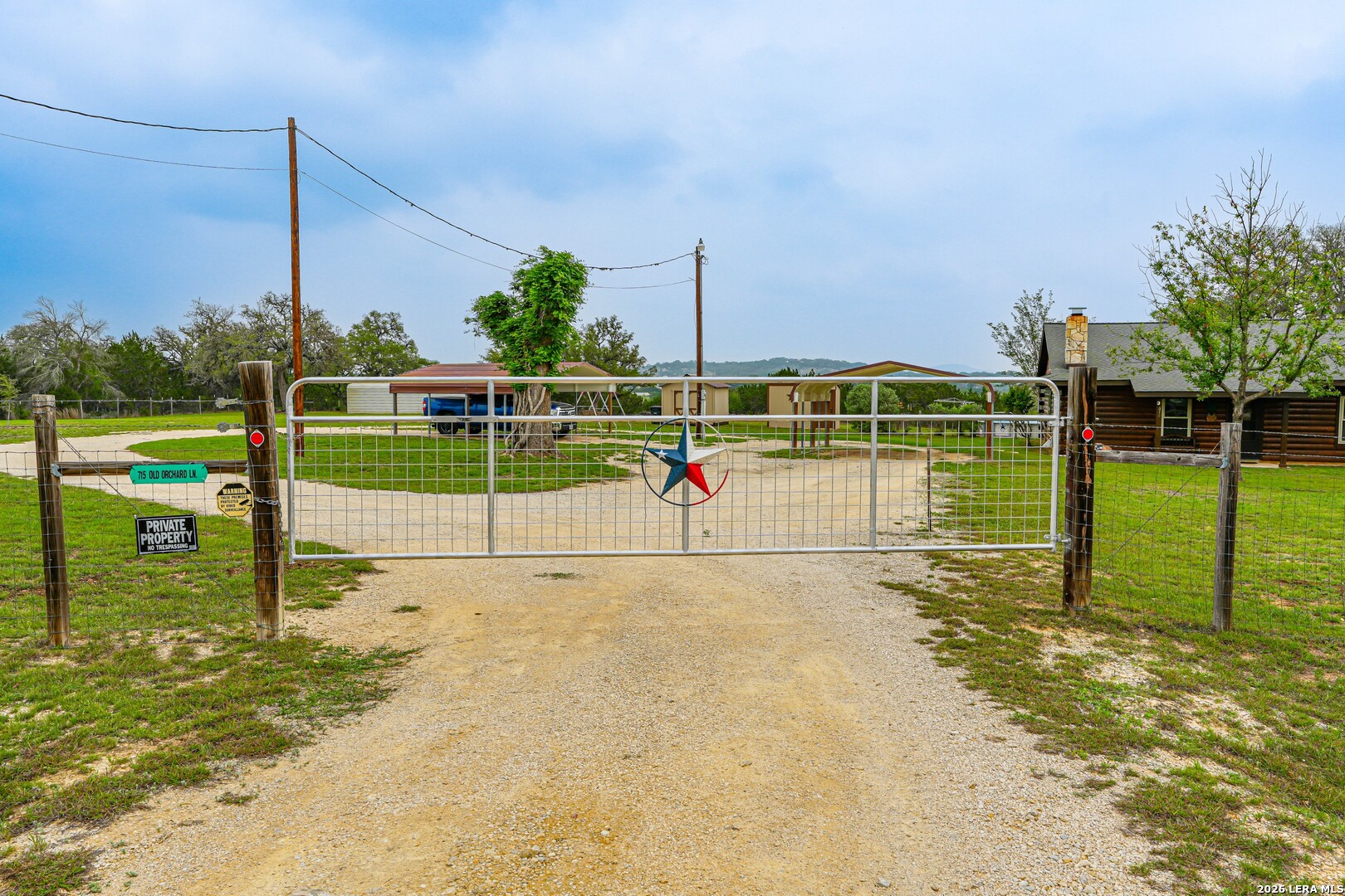 715 Old Orchard Bandera TX 78003