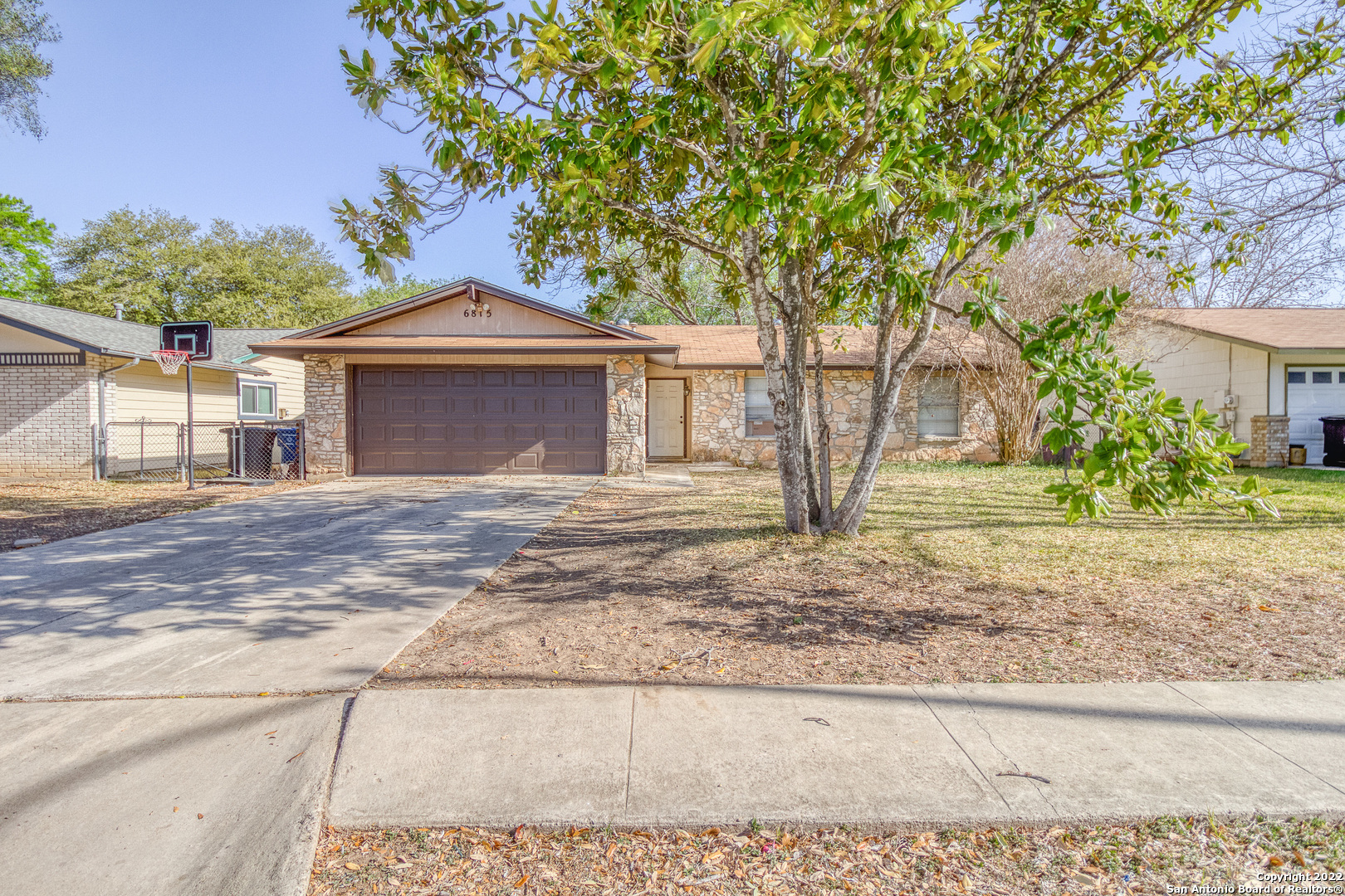 6815 Spring Lark Street San Antonio TX 78249