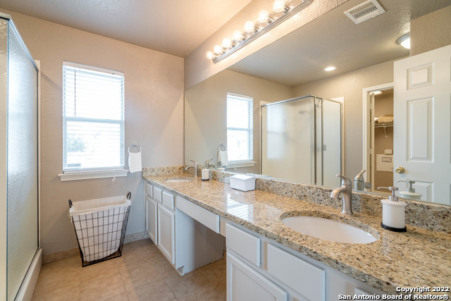 6703 Biscay Bay San Antonio TX 78249