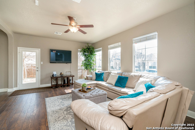 6703 Biscay Bay San Antonio TX 78249