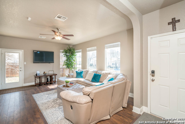 6703 Biscay Bay San Antonio TX 78249