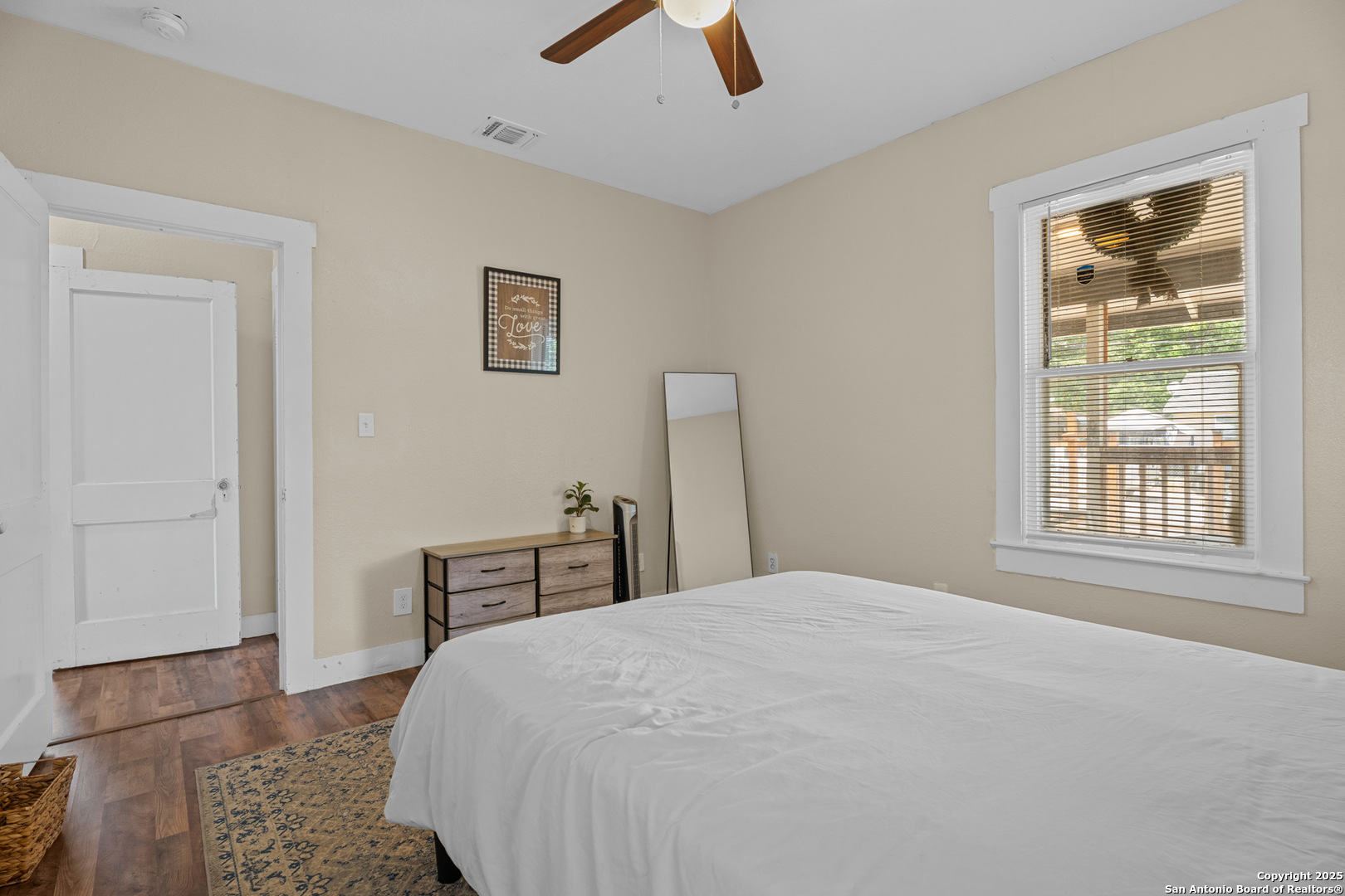 1726 Center San Antonio TX 78202