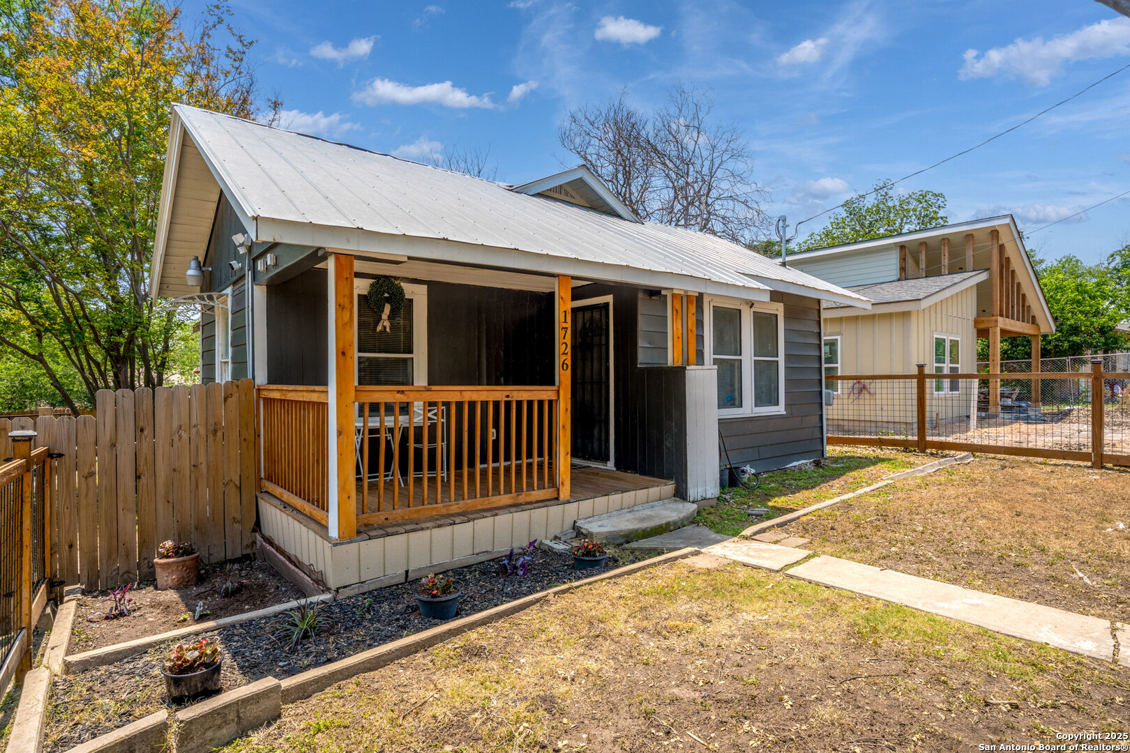 1726 Center San Antonio TX 78202